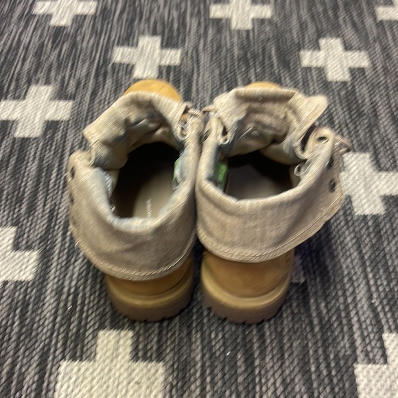 Timberland Size 7 Boots Women’s - Picture 3 of 6